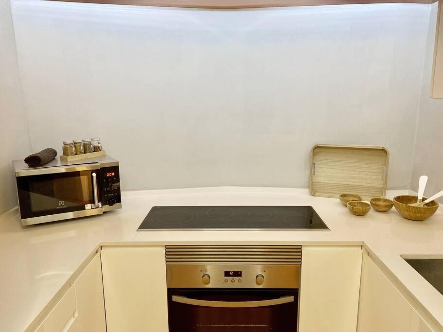 Traditional Townhouse With Private Rooftop Terrace Appartement